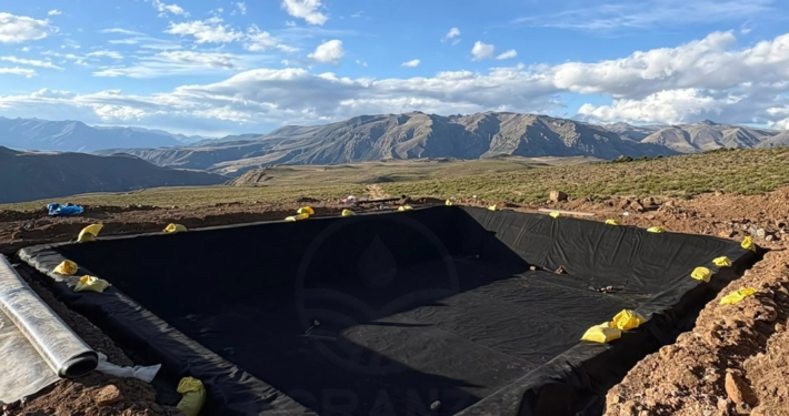 Instalación de Geotextil no tejido en Andamarca - Ayacucho Instalacion de Geotextil en puquio