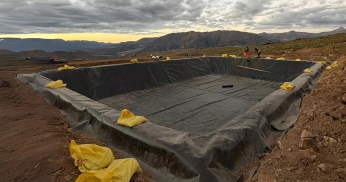 Instalación de Geomembrana HDPE en Andamarca - Ayacucho Instalación de Geomembrana HDPE en Andamarca